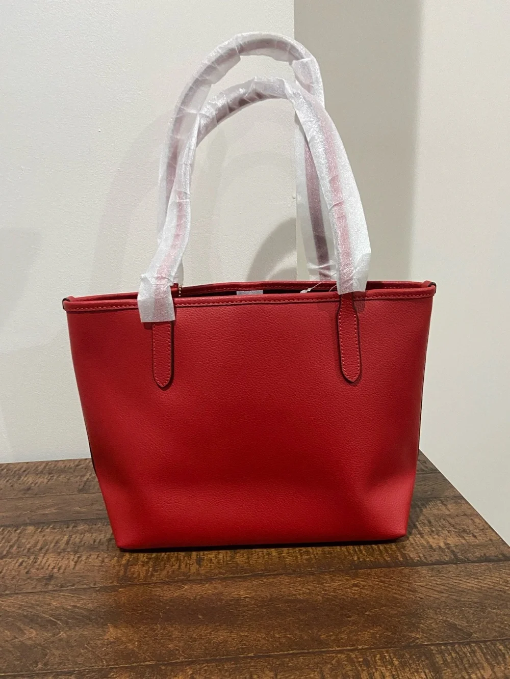 Coach Medium City Tote Bag